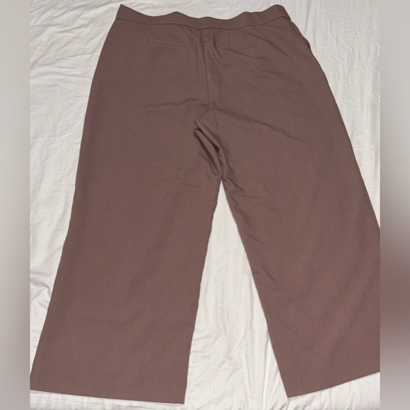 Torrid Wide Leg Tailored Twill Pant - Picture 5 of 10